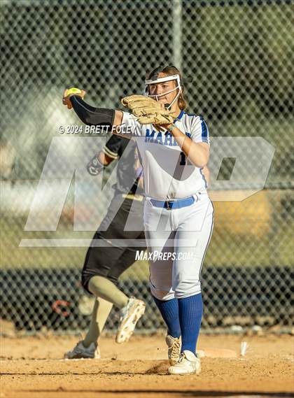Thumbnail 3 in Marian vs. Lincoln Southeast photogallery.