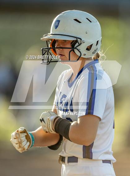 Thumbnail 3 in Marian vs. Lincoln Southeast photogallery.