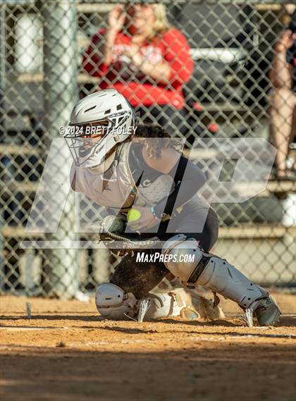 Thumbnail 1 in Marian vs. Lincoln Southeast photogallery.