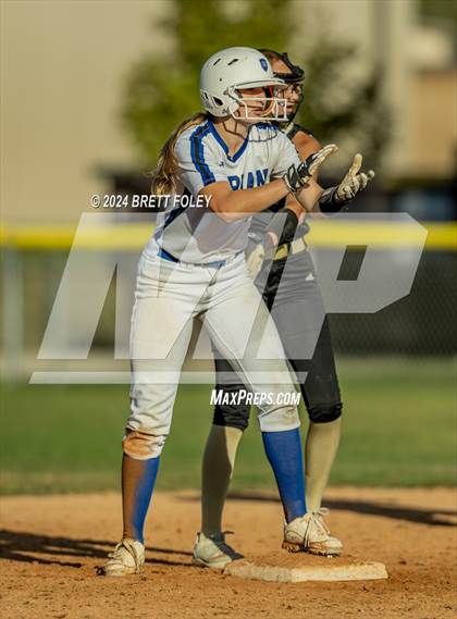 Thumbnail 3 in Marian vs. Lincoln Southeast photogallery.