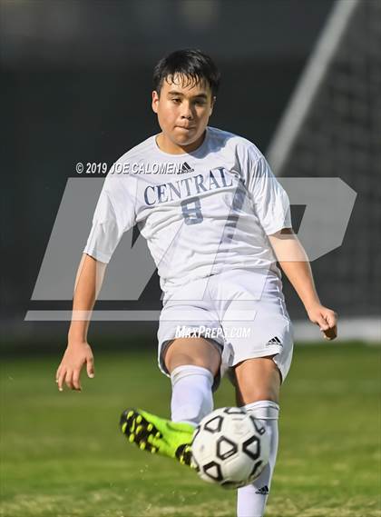 Thumbnail 3 in Central Catholic @ Lee [Robert E.] photogallery.