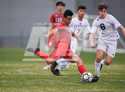 Thumbnail 3 in Central Catholic @ Lee [Robert E.] photogallery.