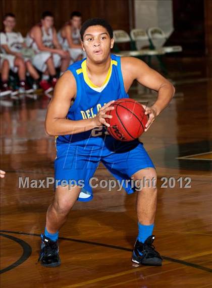 Thumbnail 2 in Del Campo vs Bear River (Kendall Arnett) photogallery.