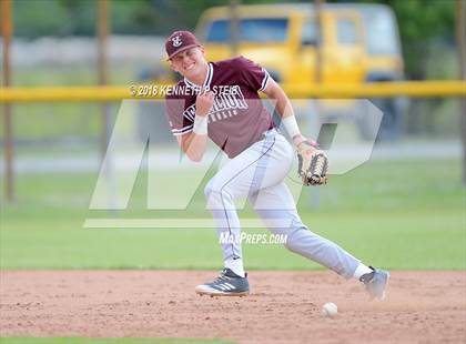 Thumbnail 1 in Vermilion Catholic @ Houma Christian (LHSAA D4 Regional Playoff) photogallery.