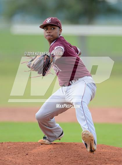 Thumbnail 1 in Vermilion Catholic @ Houma Christian (LHSAA D4 Regional Playoff) photogallery.
