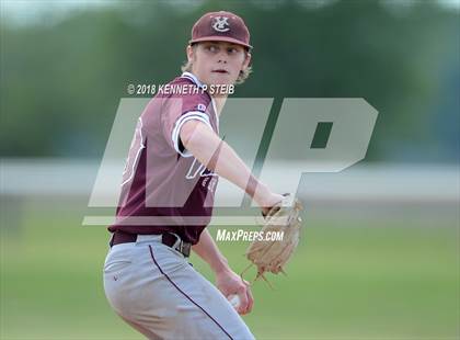 Thumbnail 3 in Vermilion Catholic @ Houma Christian (LHSAA D4 Regional Playoff) photogallery.