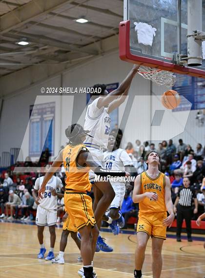 Thumbnail 3 in St. Xavier vs Gibbs (Sun Bash Tampa) photogallery.