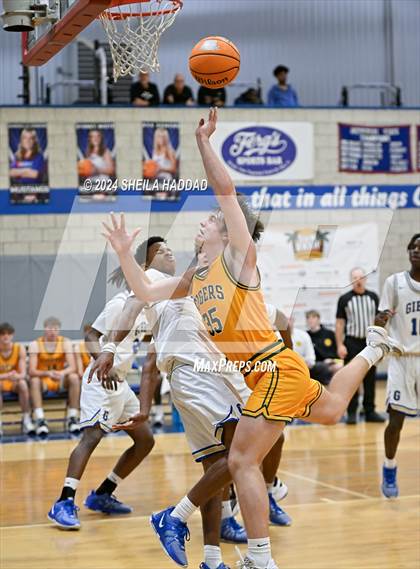 Thumbnail 3 in St. Xavier vs Gibbs (Sun Bash Tampa) photogallery.