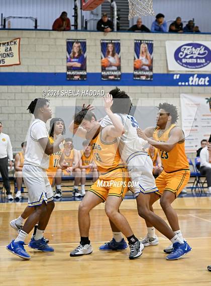 Thumbnail 2 in St. Xavier vs Gibbs (Sun Bash Tampa) photogallery.