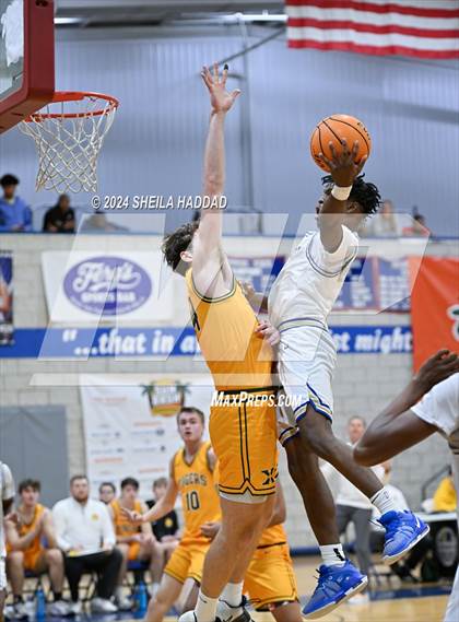 Thumbnail 1 in St. Xavier vs Gibbs (Sun Bash Tampa) photogallery.