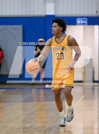 Thumbnail 1 in St. Xavier vs Gibbs (Sun Bash Tampa) photogallery.