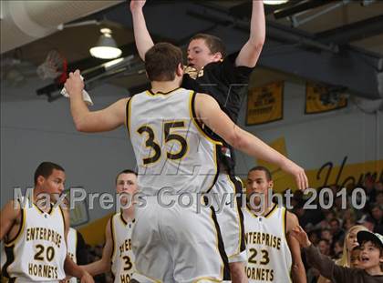 Thumbnail 2 in Center @ Enterprise (CIF NorCal Regional D3 Playoffs) photogallery.