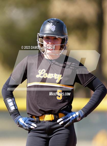 Thumbnail 2 in Lowry vs Lincoln County (Sherm Bennett Memorial Tournament) photogallery.