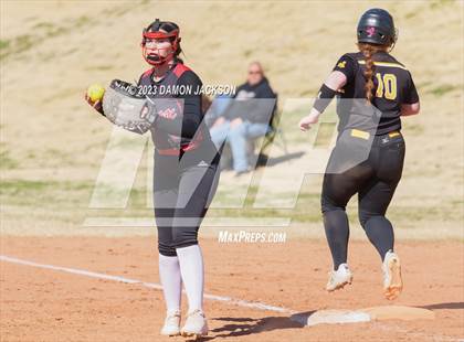Thumbnail 1 in Lowry vs Lincoln County (Sherm Bennett Memorial Tournament) photogallery.
