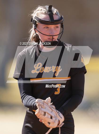 Thumbnail 3 in Lowry vs Lincoln County (Sherm Bennett Memorial Tournament) photogallery.