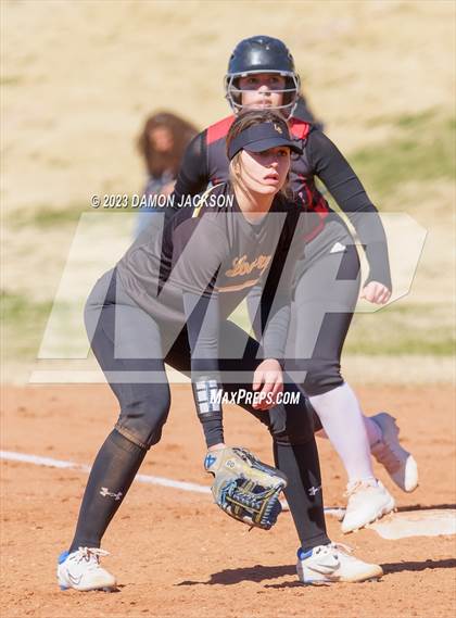 Thumbnail 1 in Lowry vs Lincoln County (Sherm Bennett Memorial Tournament) photogallery.