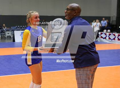 Thumbnail 3 in Benton vs. Valley View (AAA 5A State Final) photogallery.