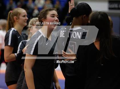 Thumbnail 1 in Benton vs. Valley View (AAA 5A State Final) photogallery.
