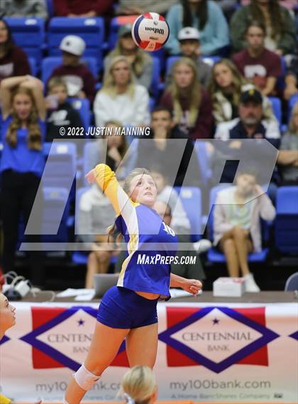 Thumbnail 3 in Benton vs. Valley View (AAA 5A State Final) photogallery.
