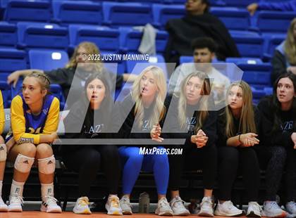 Thumbnail 2 in Benton vs. Valley View (AAA 5A State Final) photogallery.