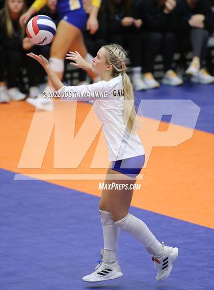 Thumbnail 2 in Benton vs. Valley View (AAA 5A State Final) photogallery.