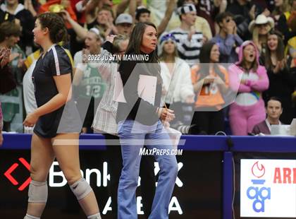 Thumbnail 1 in Benton vs. Valley View (AAA 5A State Final) photogallery.