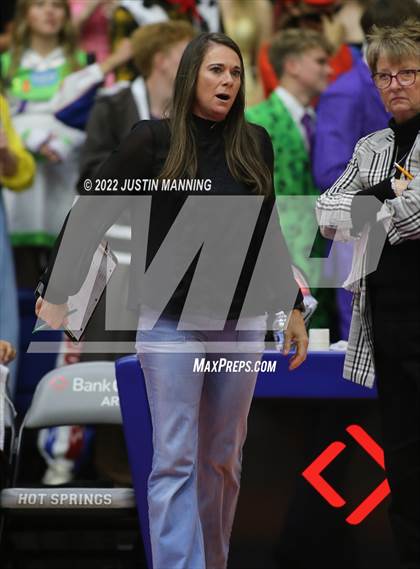 Thumbnail 2 in Benton vs. Valley View (AAA 5A State Final) photogallery.