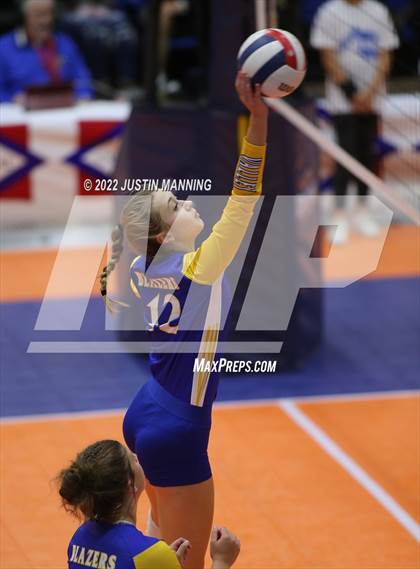 Thumbnail 3 in Benton vs. Valley View (AAA 5A State Final) photogallery.