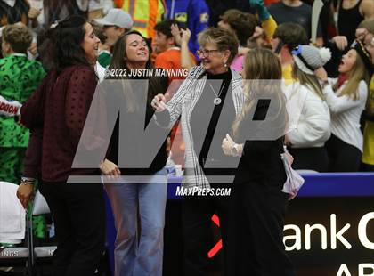 Thumbnail 1 in Benton vs. Valley View (AAA 5A State Final) photogallery.