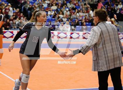 Thumbnail 1 in Benton vs. Valley View (AAA 5A State Final) photogallery.