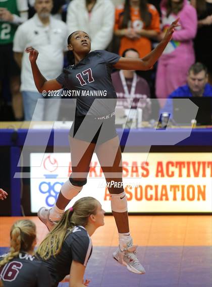 Thumbnail 2 in Benton vs. Valley View (AAA 5A State Final) photogallery.