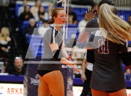 Thumbnail 3 in Benton vs. Valley View (AAA 5A State Final) photogallery.