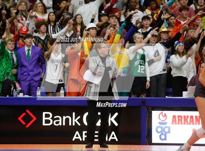 Thumbnail 3 in Benton vs. Valley View (AAA 5A State Final) photogallery.