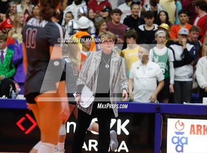 Thumbnail 3 in Benton vs. Valley View (AAA 5A State Final) photogallery.