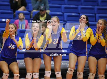 Thumbnail 2 in Benton vs. Valley View (AAA 5A State Final) photogallery.