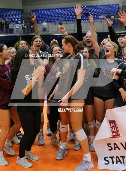 Thumbnail 1 in Benton vs. Valley View (AAA 5A State Final) photogallery.