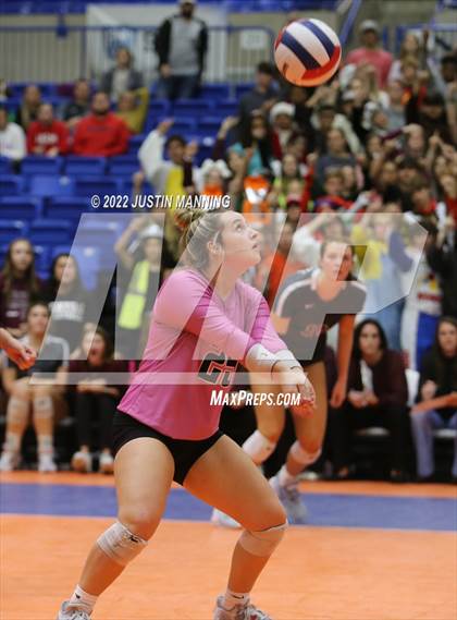 Thumbnail 1 in Benton vs. Valley View (AAA 5A State Final) photogallery.