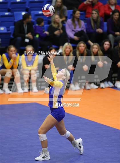 Thumbnail 3 in Benton vs. Valley View (AAA 5A State Final) photogallery.