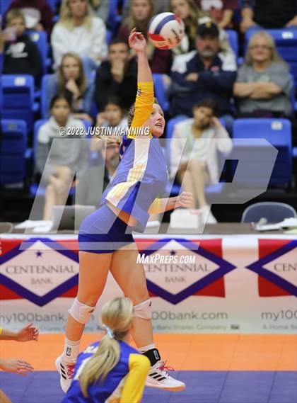 Thumbnail 1 in Benton vs. Valley View (AAA 5A State Final) photogallery.