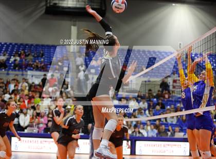 Thumbnail 3 in Benton vs. Valley View (AAA 5A State Final) photogallery.