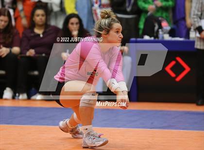Thumbnail 1 in Benton vs. Valley View (AAA 5A State Final) photogallery.