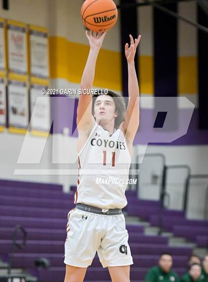 Thumbnail 1 in Campo Verde vs. Shadow Mountain (Fear the Hop Tournament) photogallery.