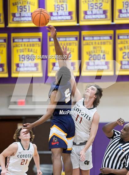 Thumbnail 3 in Campo Verde vs. Shadow Mountain (Fear the Hop Tournament) photogallery.