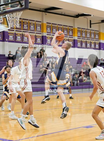 Thumbnail 3 in Campo Verde vs. Shadow Mountain (Fear the Hop Tournament) photogallery.