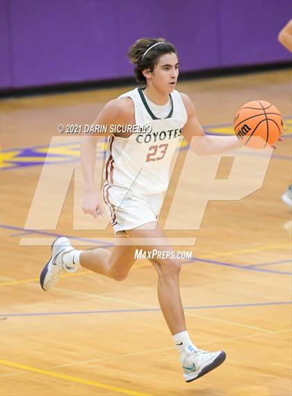 Thumbnail 3 in Campo Verde vs. Shadow Mountain (Fear the Hop Tournament) photogallery.