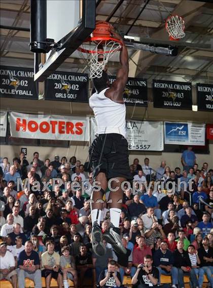 Thumbnail 1 in Slam Dunk Contest (City of Palms Classic) photogallery.
