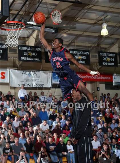 Thumbnail 1 in Slam Dunk Contest (City of Palms Classic) photogallery.