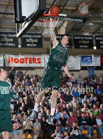 Thumbnail 1 in Slam Dunk Contest (City of Palms Classic) photogallery.