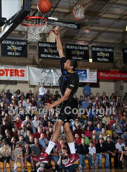 Thumbnail 2 in Slam Dunk Contest (City of Palms Classic) photogallery.
