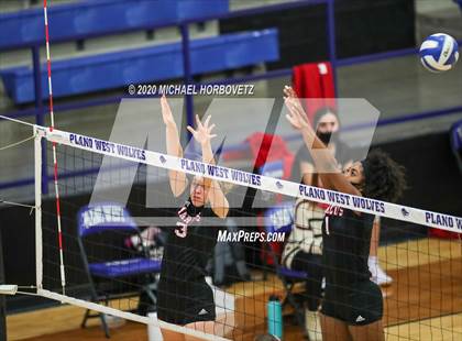 Thumbnail 3 in Marcus @ Plano West photogallery.